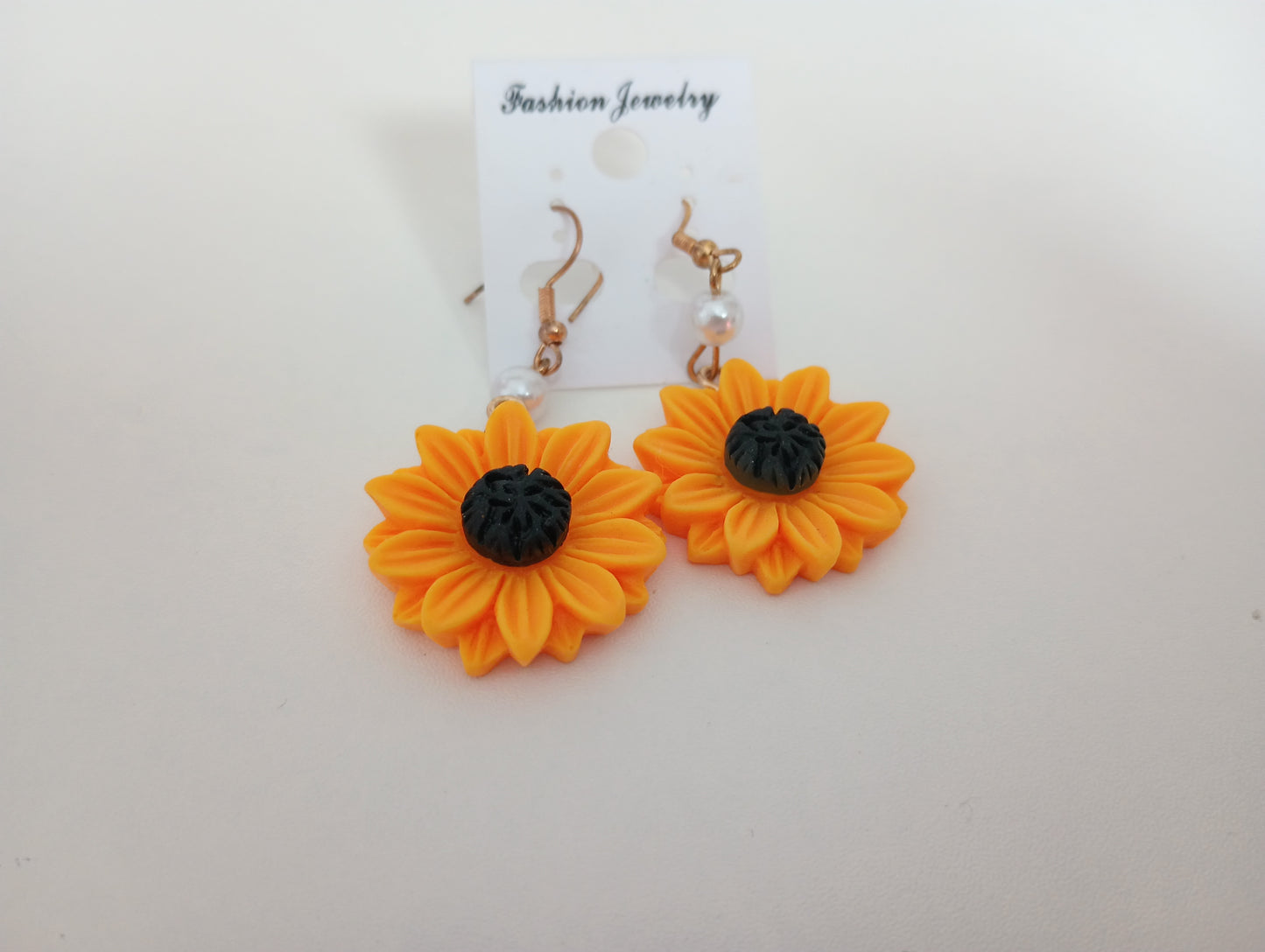 Single pair of earrings large assortment 6.00